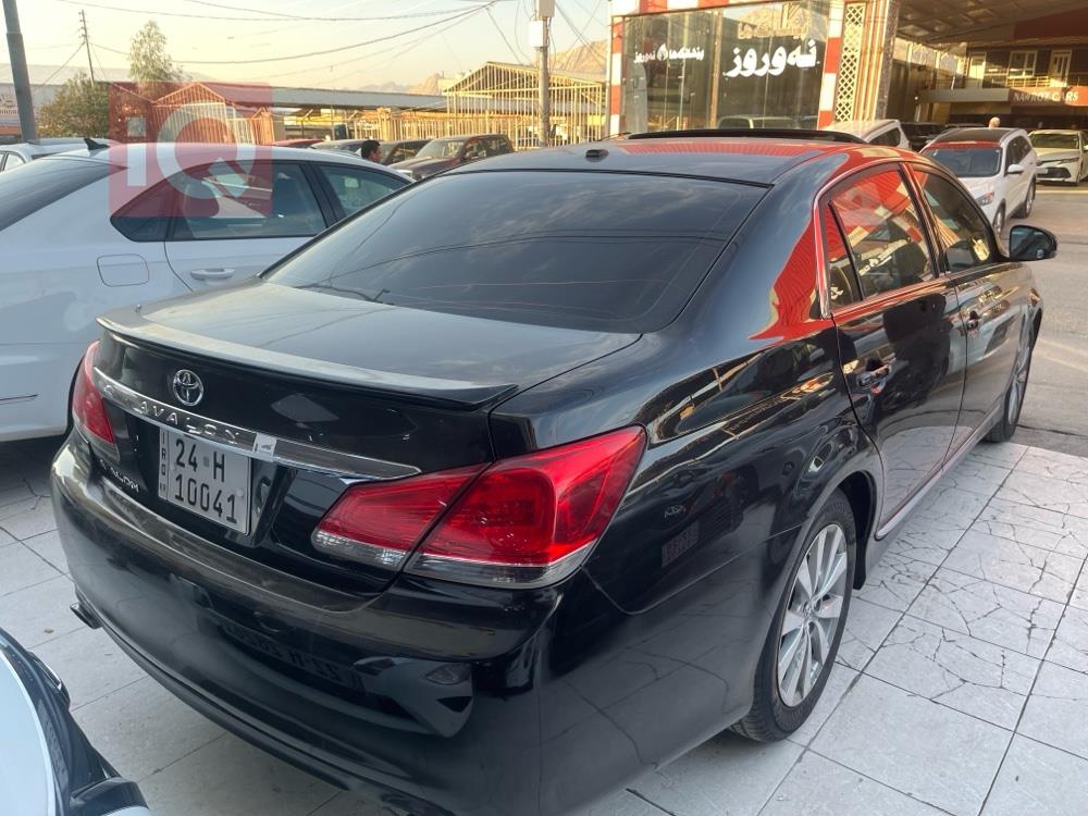 تويوتا أفالون